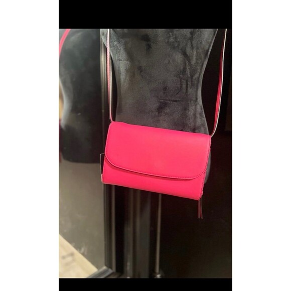 NWT-Simply Vera Wang Florida Hot Pink Crossbody - Picture 11 of 11